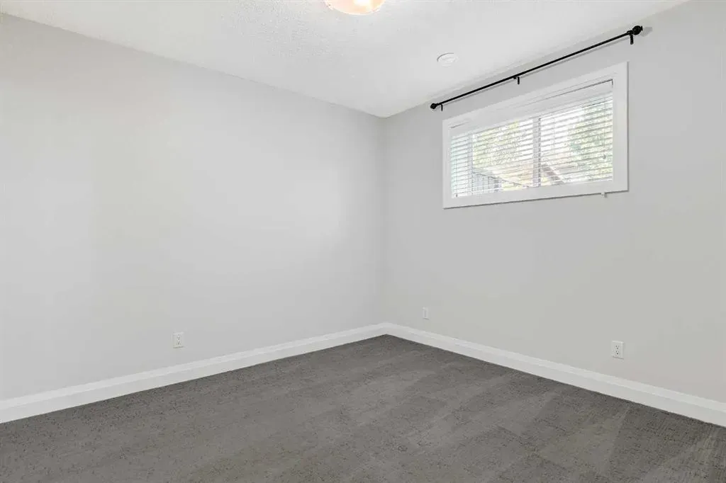12902 105 Street Street