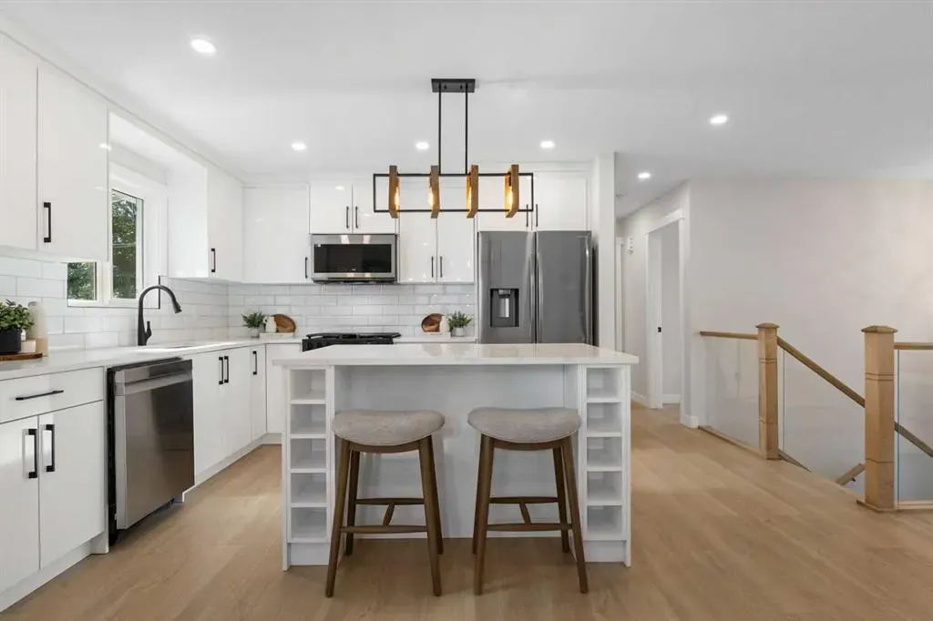 10616 Mapleglen Crescent SE