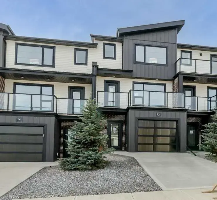 12 Violet Point
