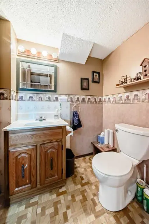 2107 Munro Drive NE