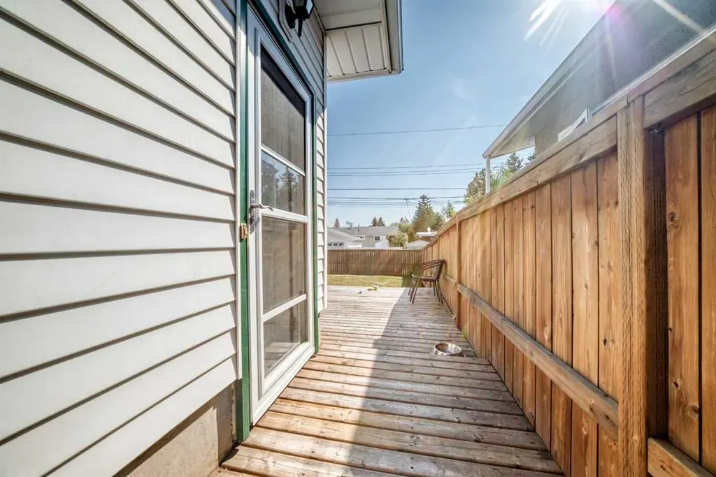 2107 Munro Drive NE
