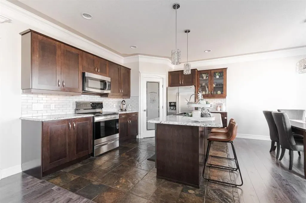 161 Lynx Crescent