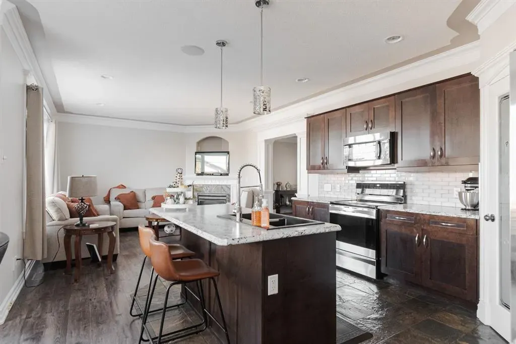 161 Lynx Crescent