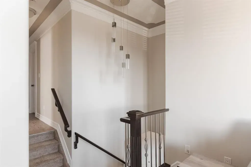 161 Lynx Crescent