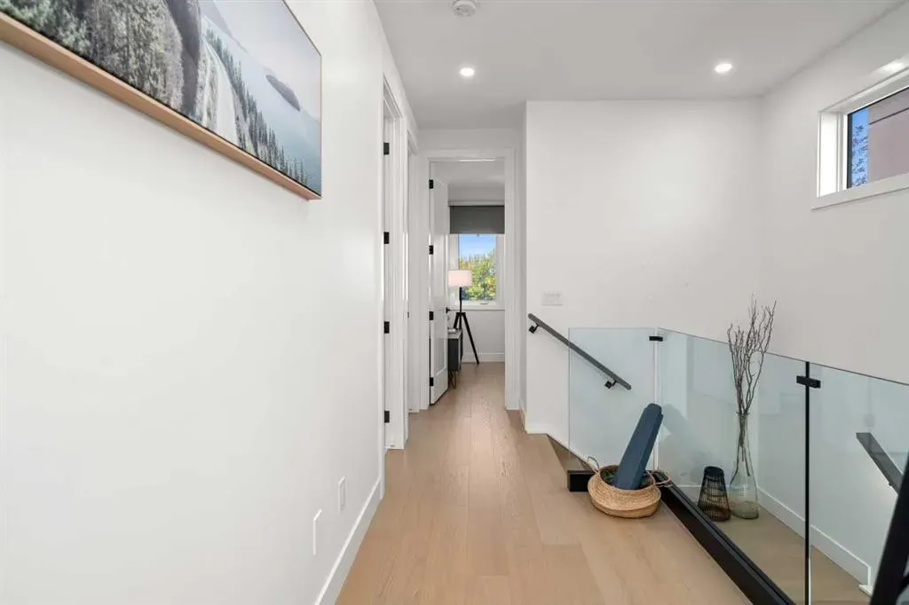 2503 20 Street SW