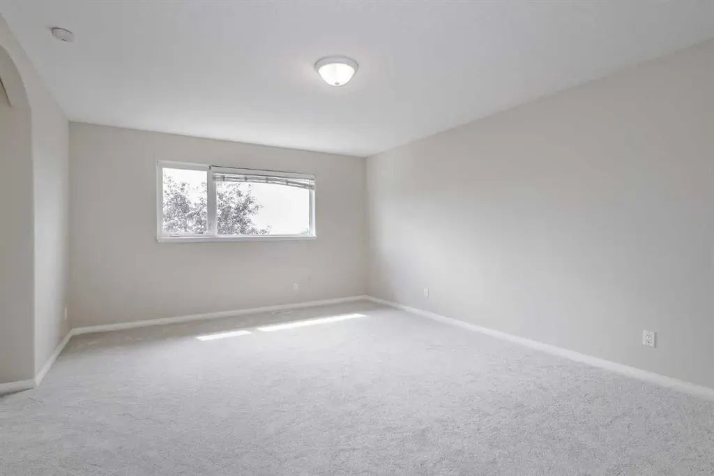 57 Royal Crest Terrace NW
