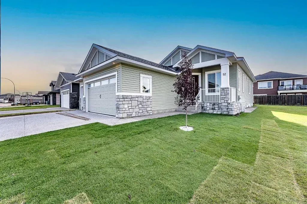 52 Lakes Estates Circle