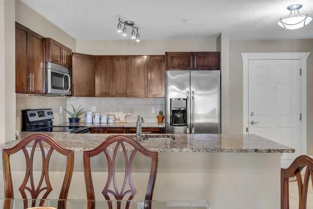 500 Rocky Vista Gardens NW, #126