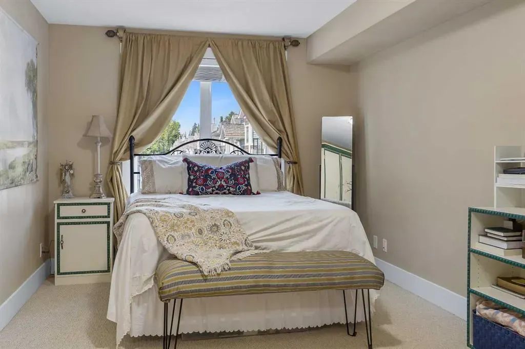 500 Rocky Vista Gardens NW, #126