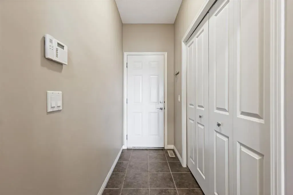 114 Everglen Crescent SW