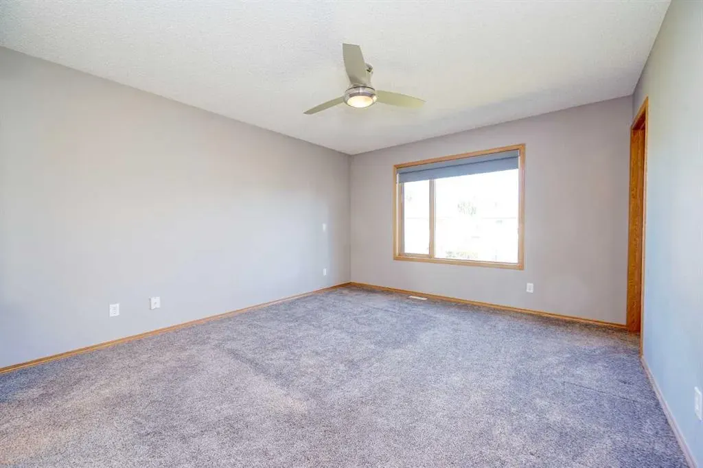 19 Westpoint Court SW