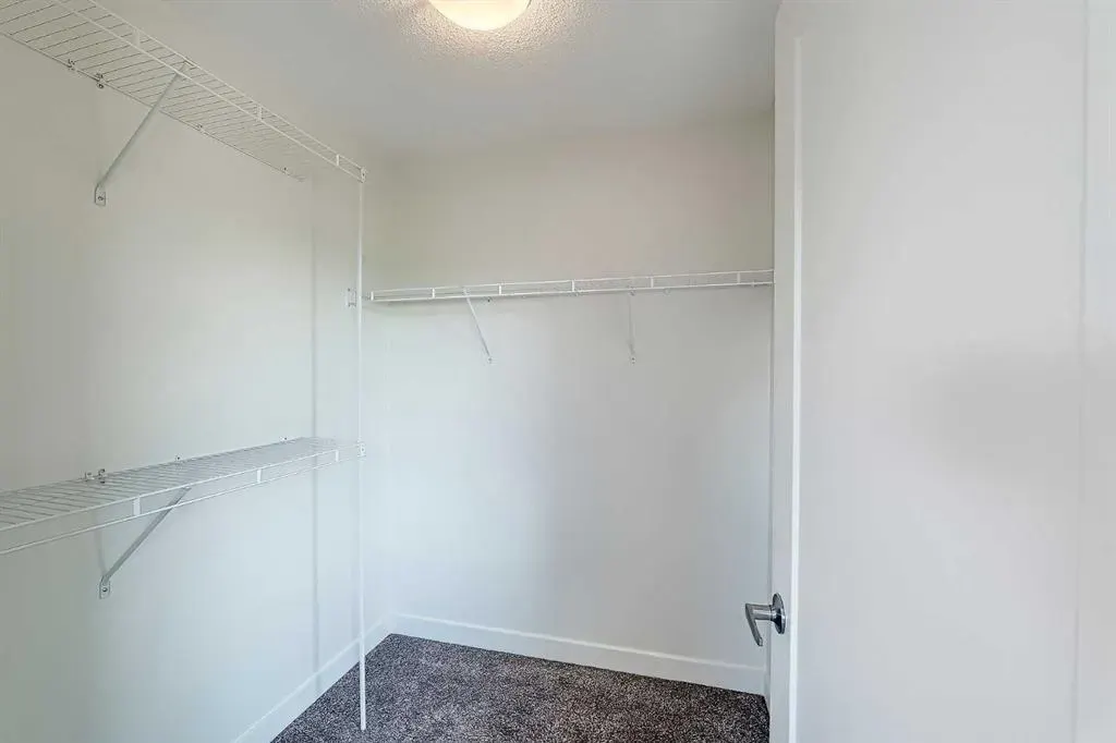 10 Walden Lane SE