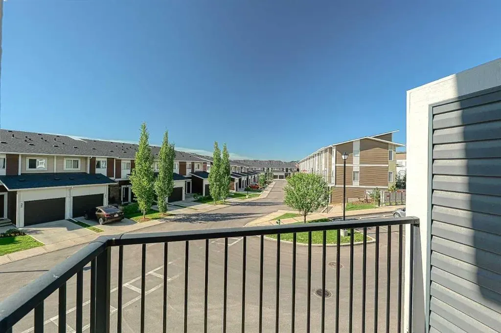 10 Walden Lane SE