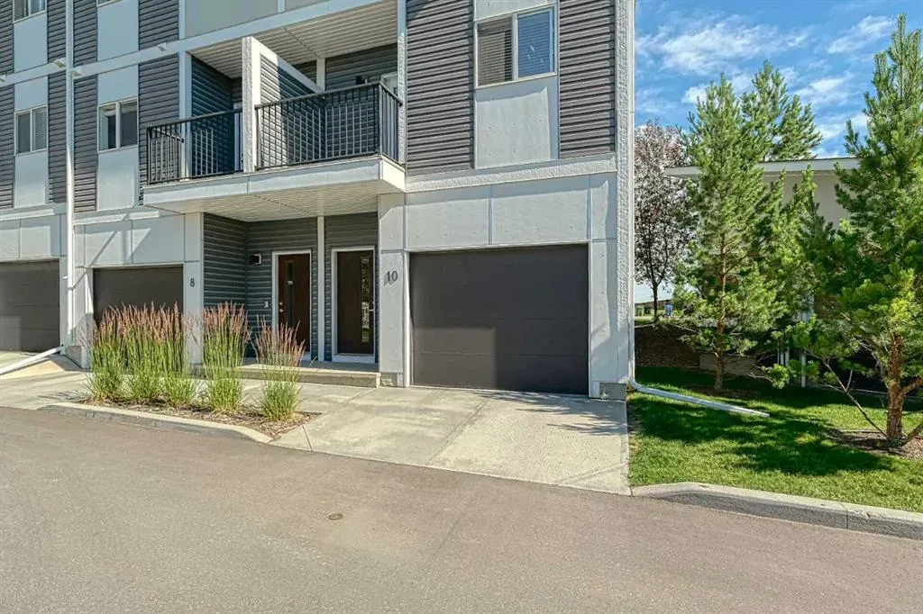 10 Walden Lane SE