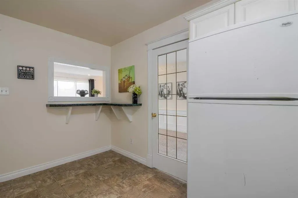 654 Columbia Boulevard W