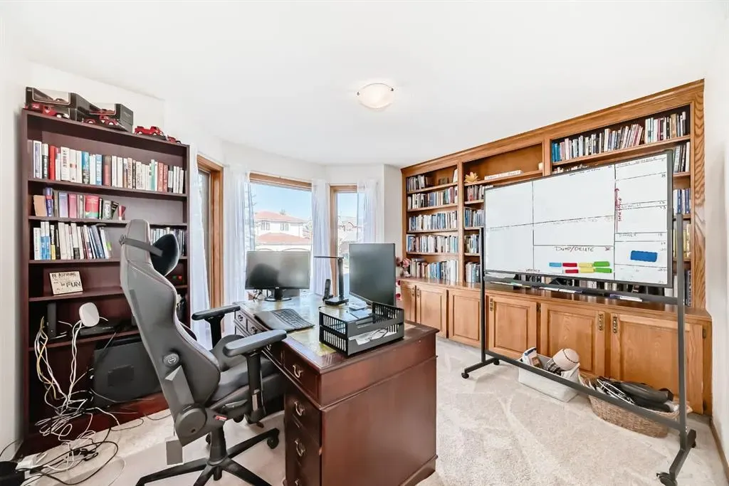 142 Edgeview Road NW