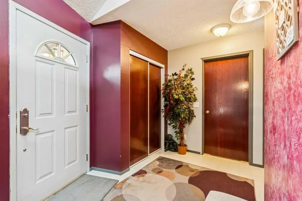 142 Elizabeth Way SE