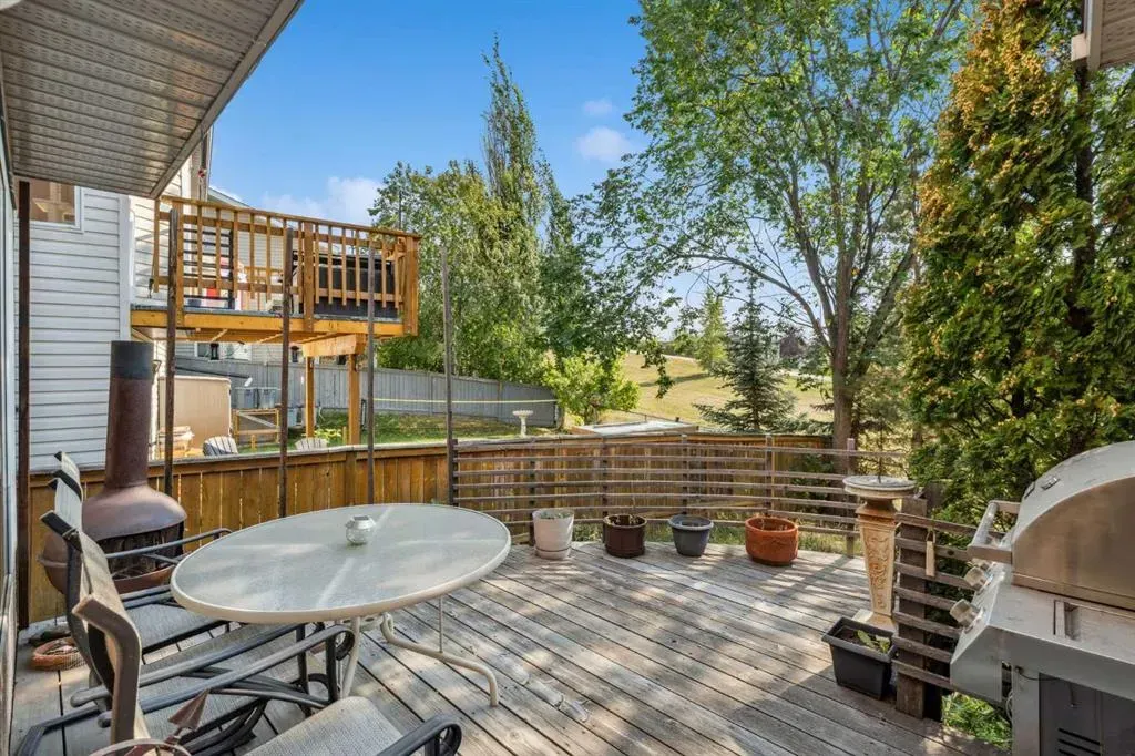 142 Elizabeth Way SE