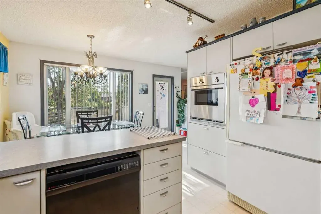 142 Elizabeth Way SE