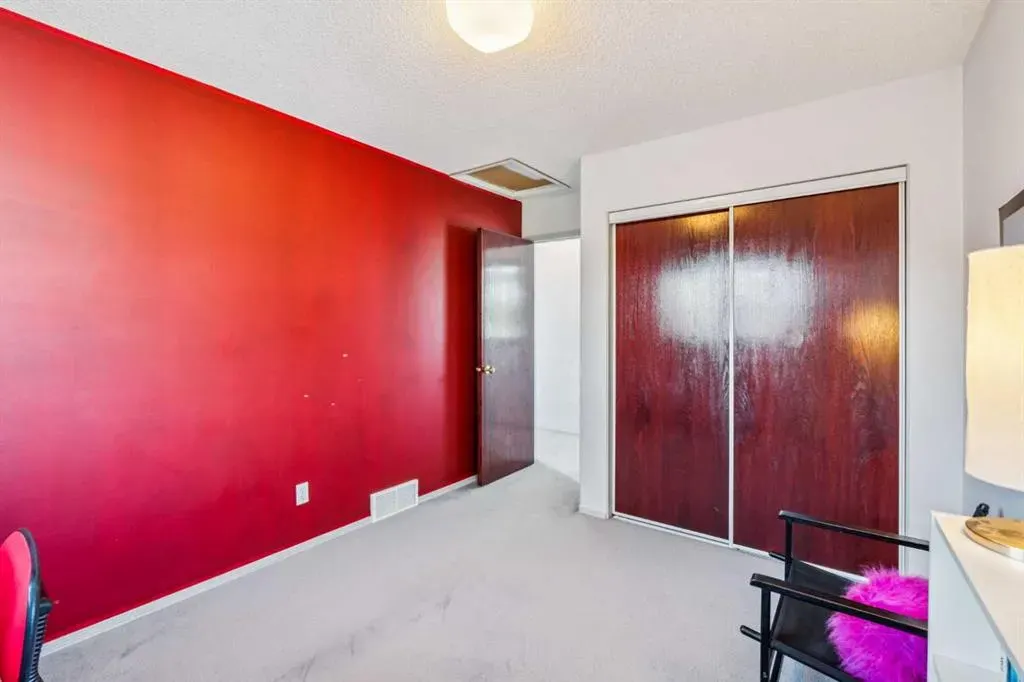 142 Elizabeth Way SE
