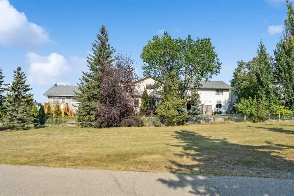 142 Elizabeth Way SE