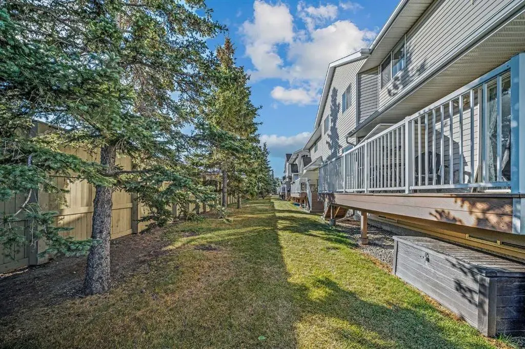 567 Edmonton Trail NE, #12