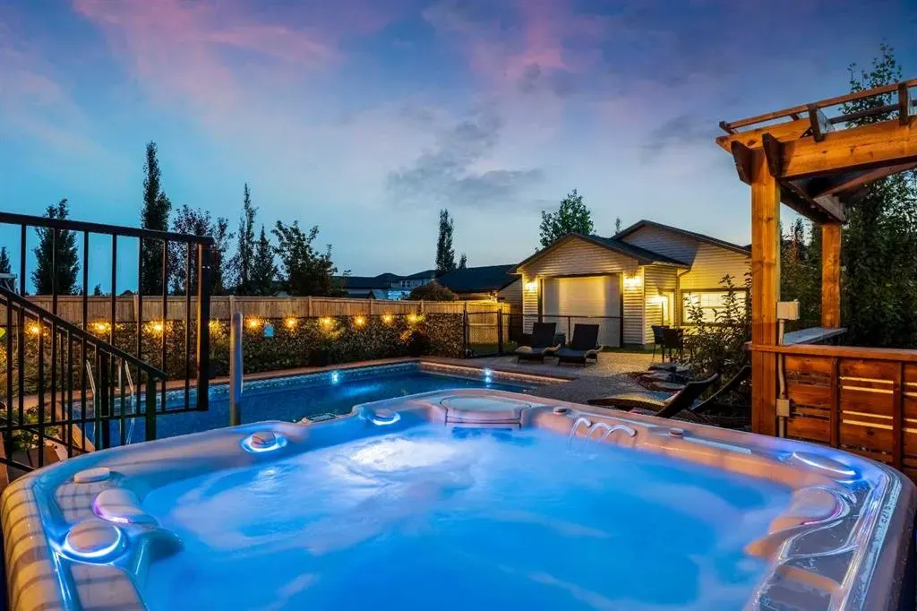 83 Hanson Drive NE