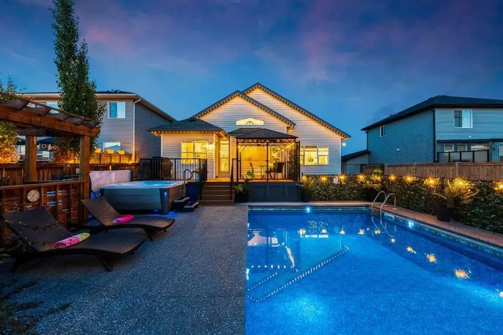 83 Hanson Drive NE