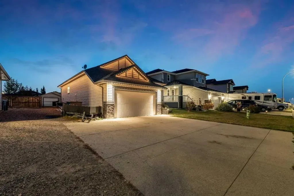 83 Hanson Drive NE