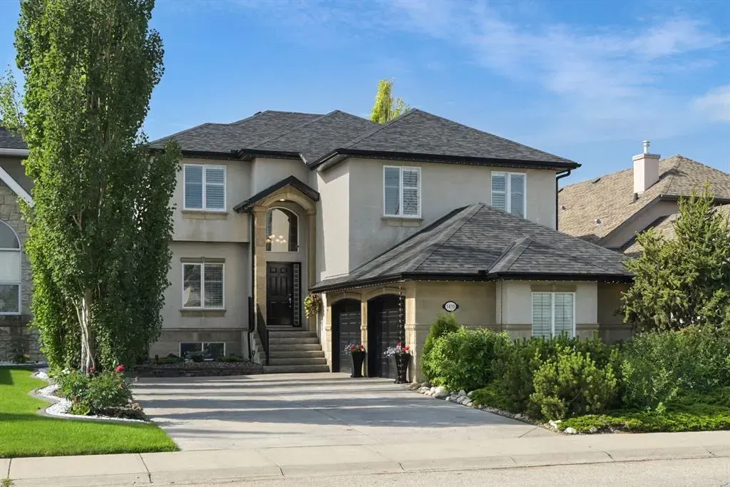 1458 Strathcona Drive SW