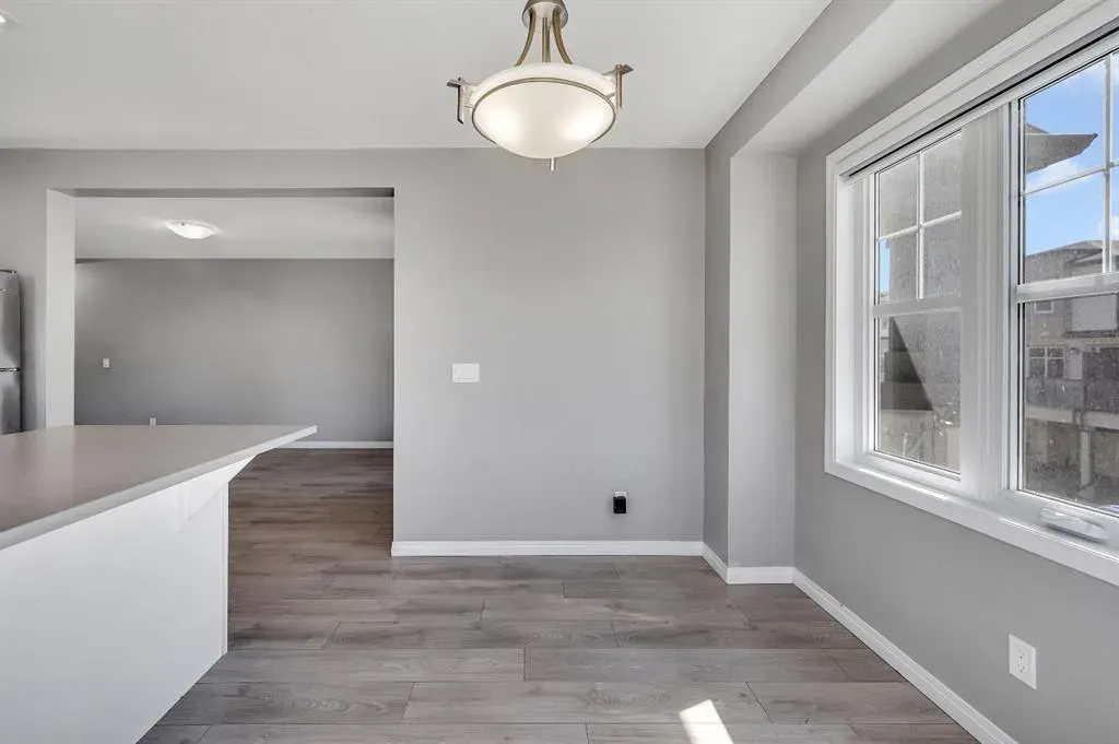 341 Cityscape Court NE