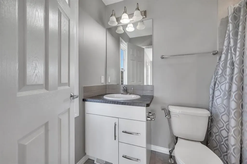 341 Cityscape Court NE