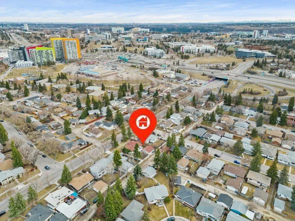 4207 Brisebois Drive NW