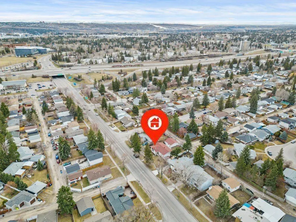 4207 Brisebois Drive NW
