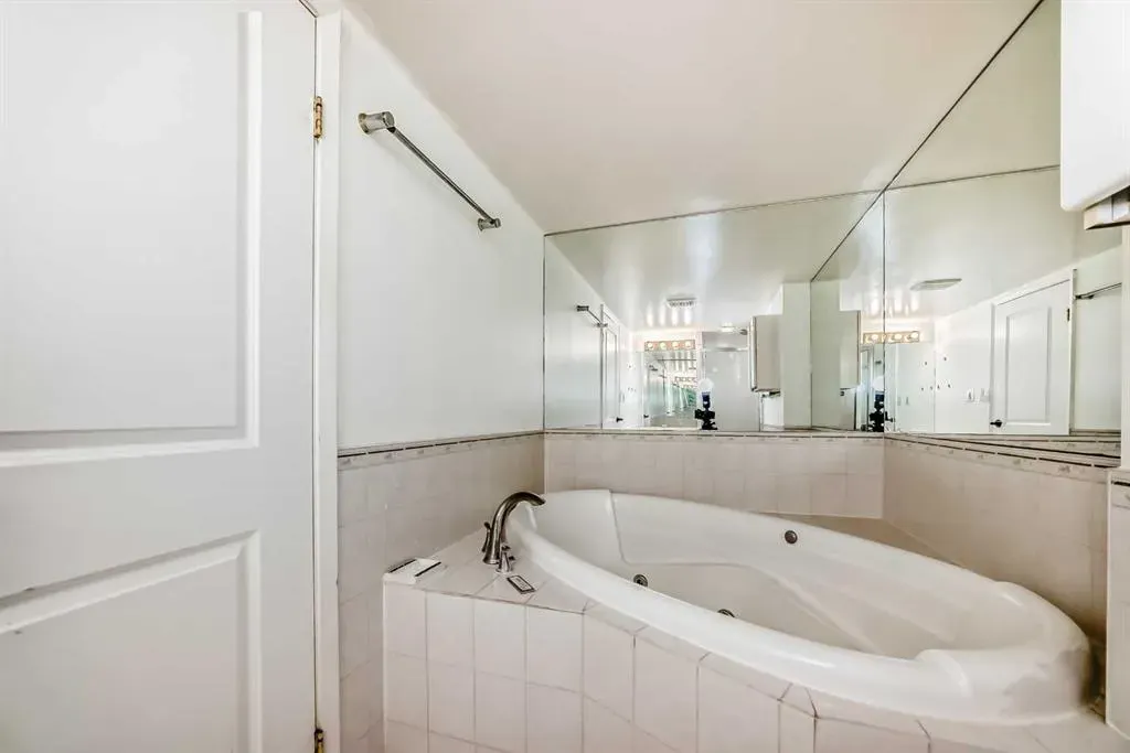 9800 Horton Road SW, #102
