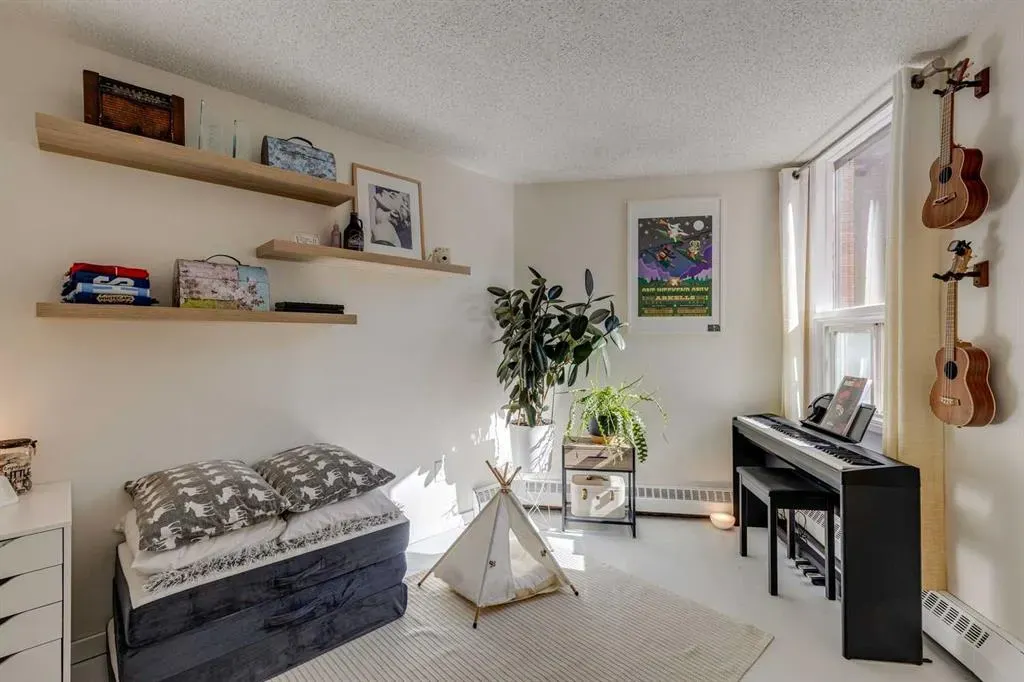 626 15 Avenue SW, #302
