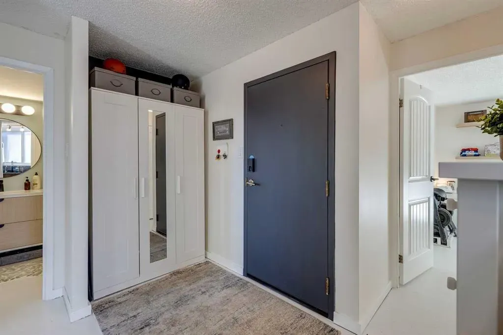 626 15 Avenue SW, #302