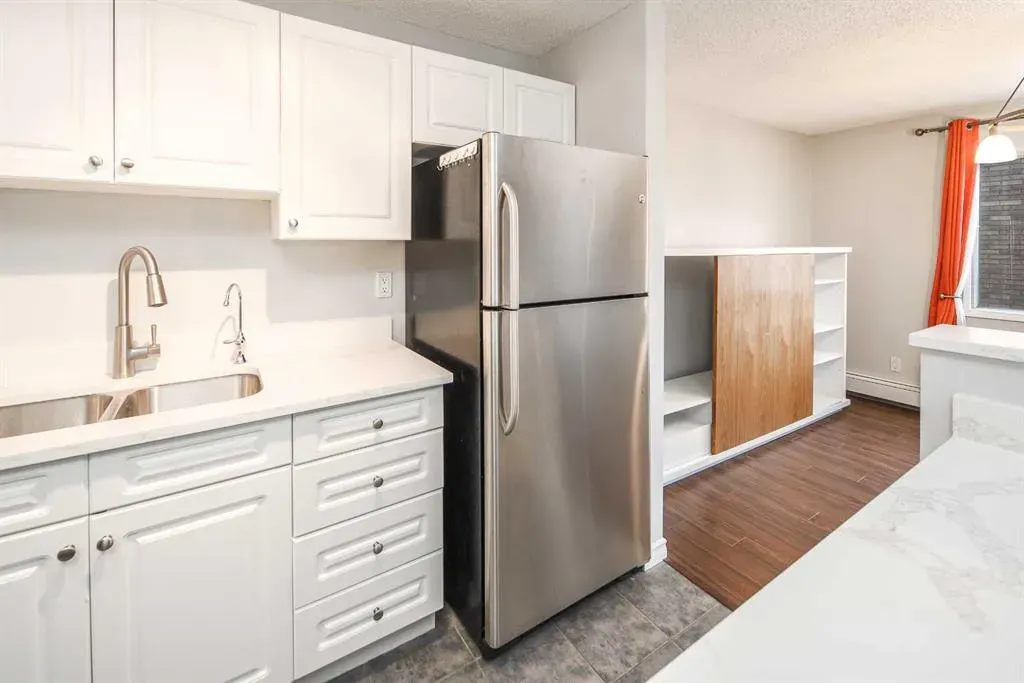 545 18 Avenue SW, #310
