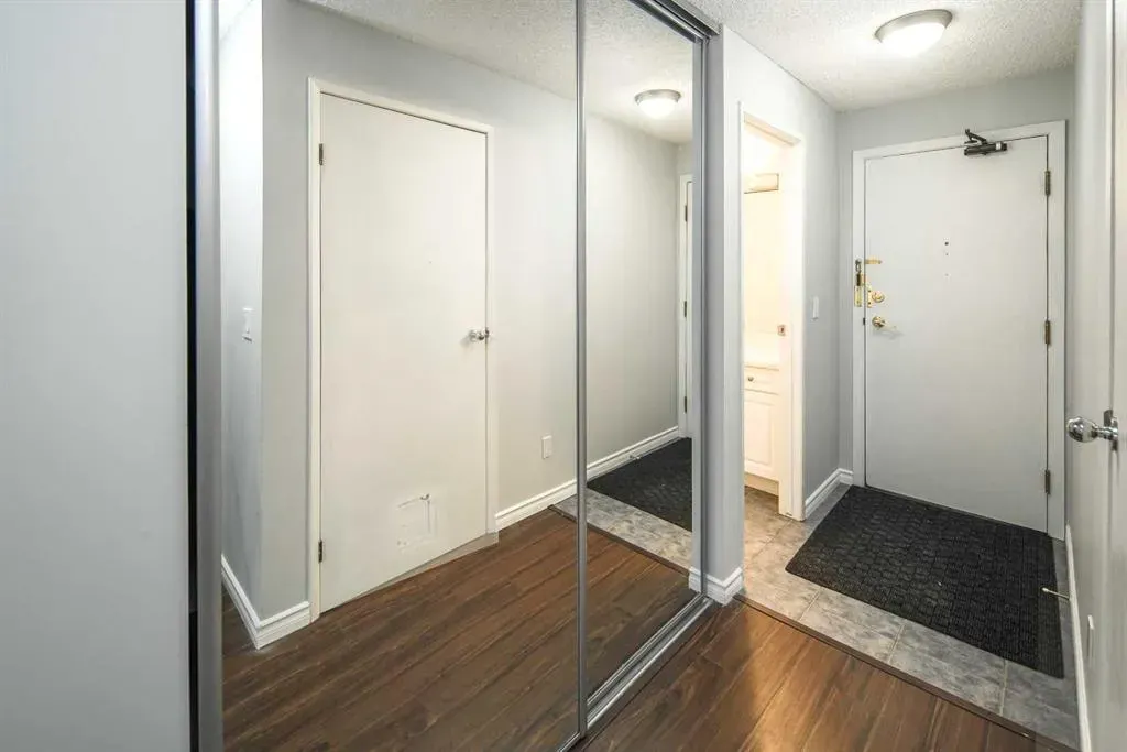 545 18 Avenue SW, #310