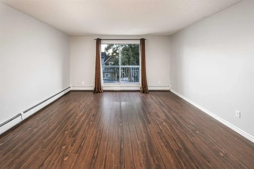 545 18 Avenue SW, #310