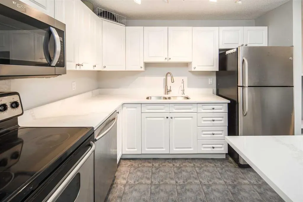 545 18 Avenue SW, #310