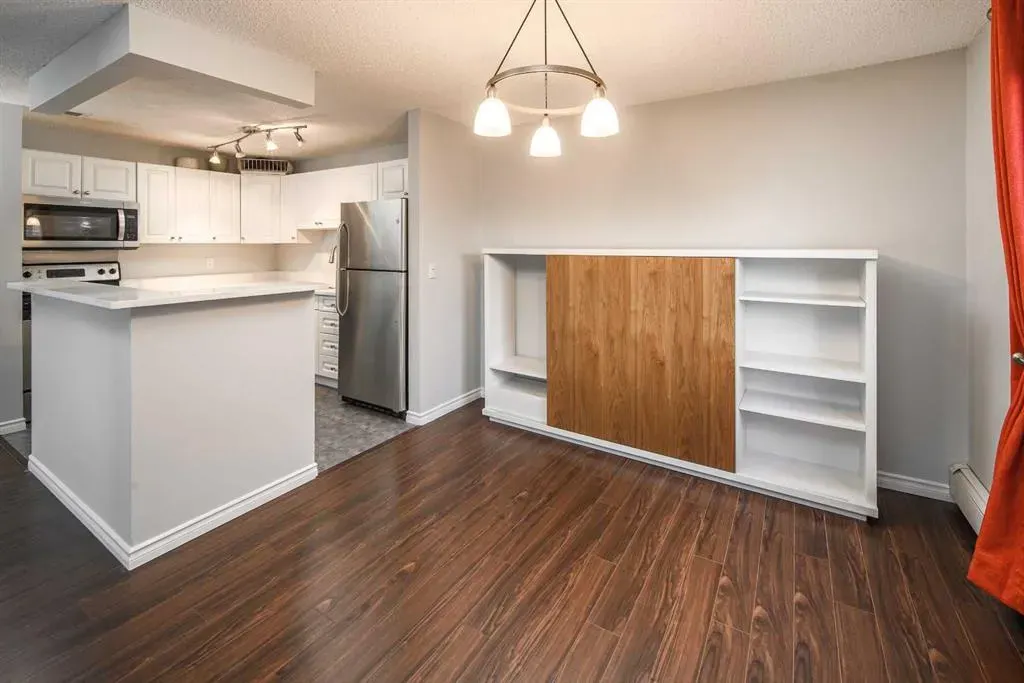 545 18 Avenue SW, #310