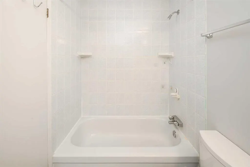 545 18 Avenue SW, #310