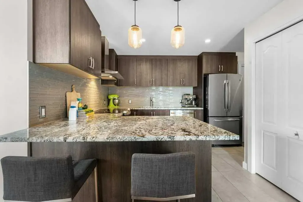 303 13 Avenue SW, #810