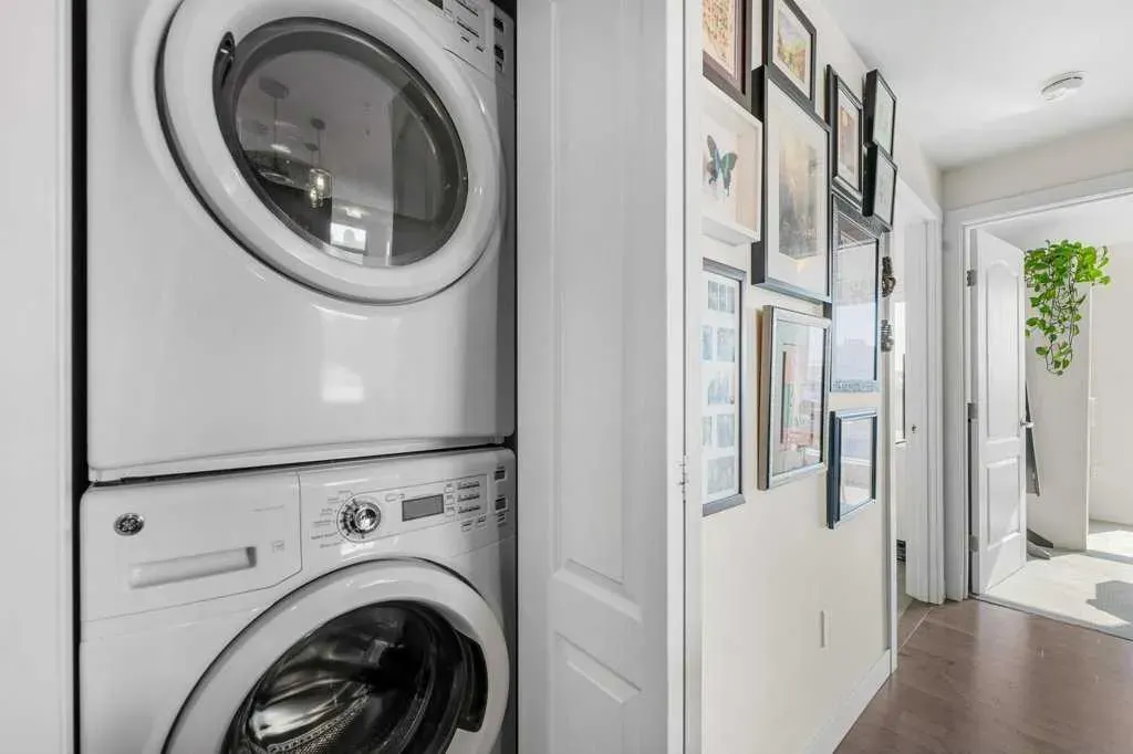 303 13 Avenue SW, #810