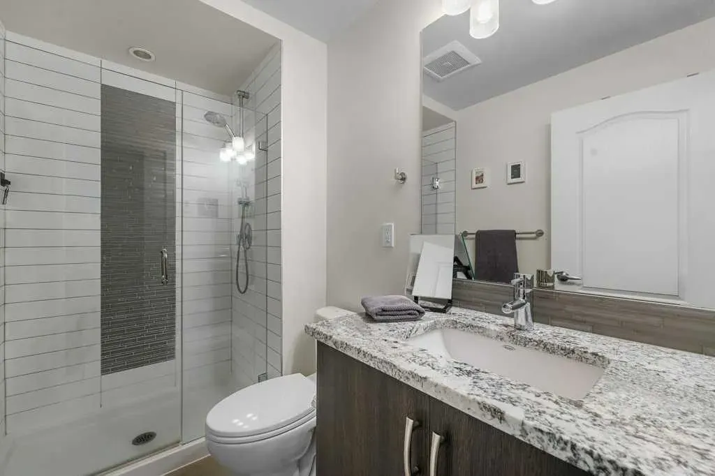 303 13 Avenue SW, #810