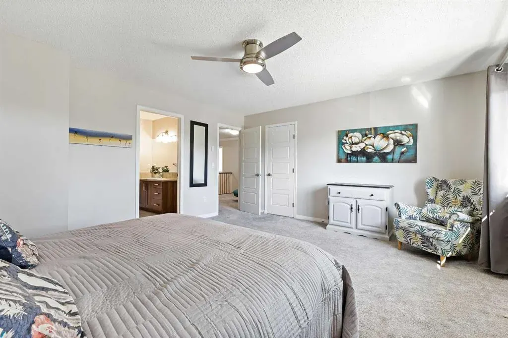 194 Canals Close SW