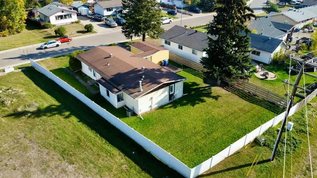 13 Saunderson Avenue