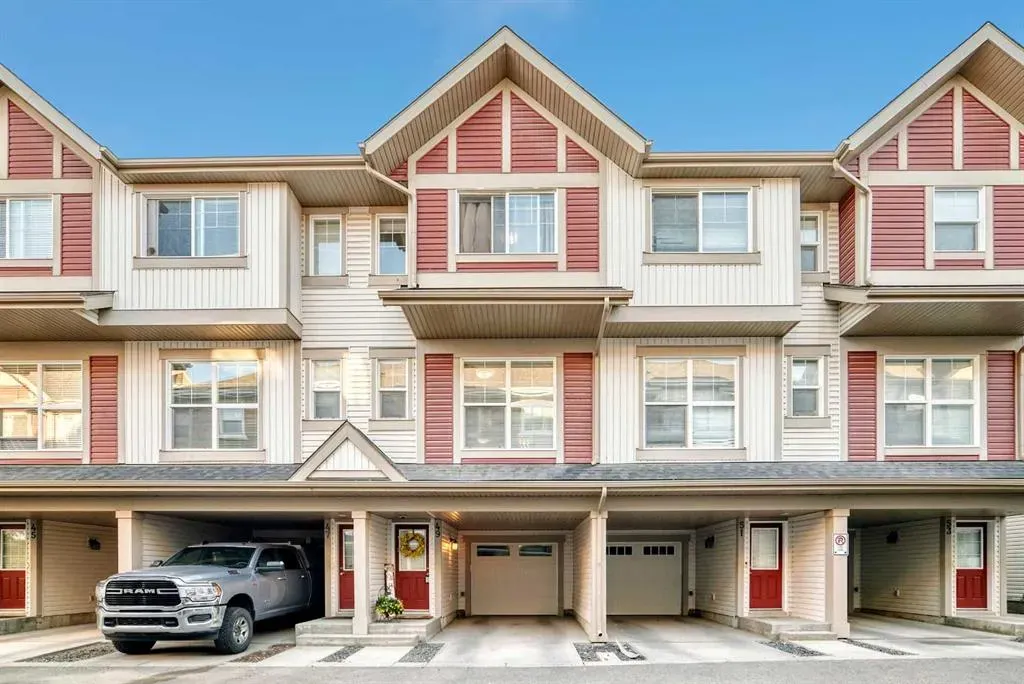 49 New Brighton Point SE