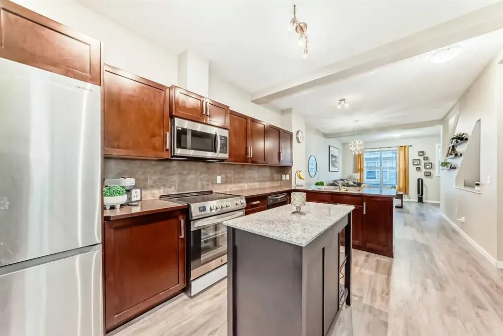 49 New Brighton Point SE